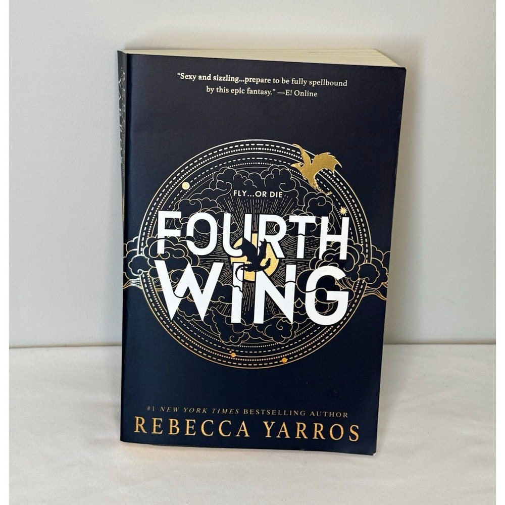 Fourth Wing Rebecca Yarros PB 2023 The Empyrean Series